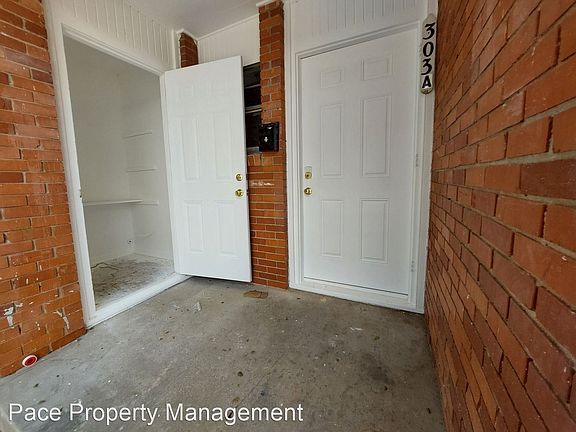 2nd image of 303 N Independence St #A