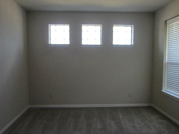 4th image of 26063 N Kings Mill Ln
