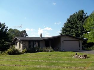 N6653 Hwy 49, Weyauwega, WI 54983