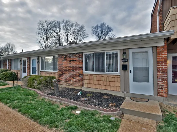 10941 Carroll Wood Way, Saint Louis, MO 63128