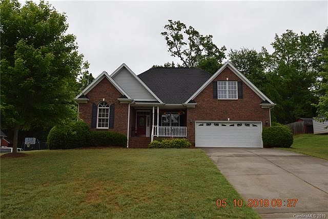 1st image of 1000 Strawberry Ln