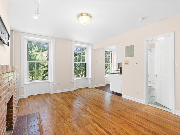 5th image of 104 Dean St #4F