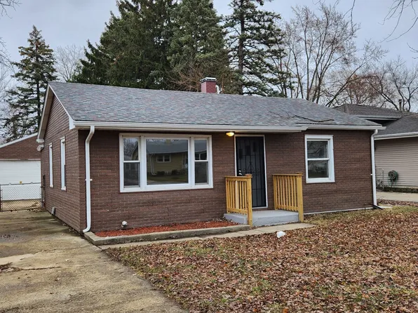 3811 N Park St, Westmont, IL 60559