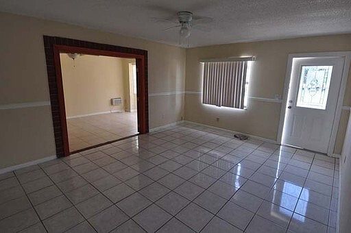2nd image of 1710 Taylor Lake Cir