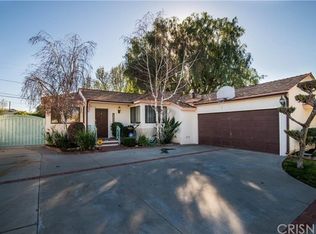 19138 Calvert St, Reseda, CA 91335