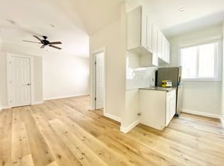 915 S Kenmore Ave #102A, Los Angeles, CA 90006