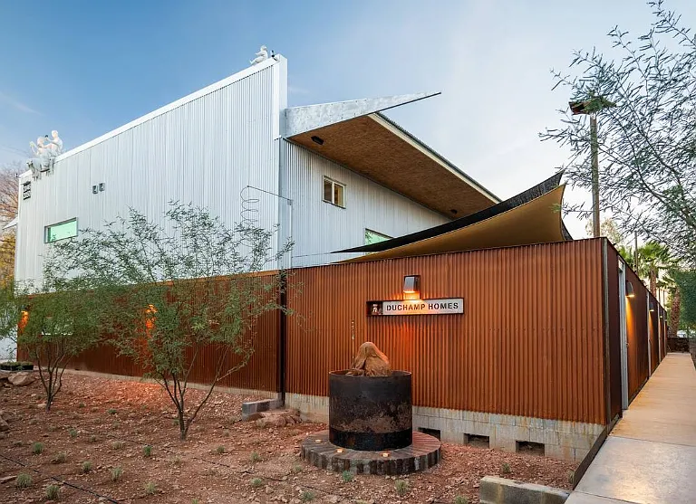 2046 S Forest Ave — Photo 29