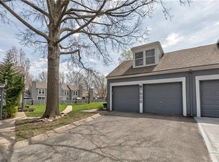7909 Colony Ln, Lenexa, KS 66215