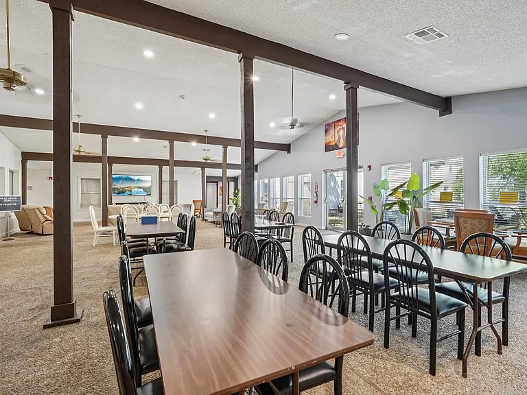 Silver Oaks Villas — Photo 20
