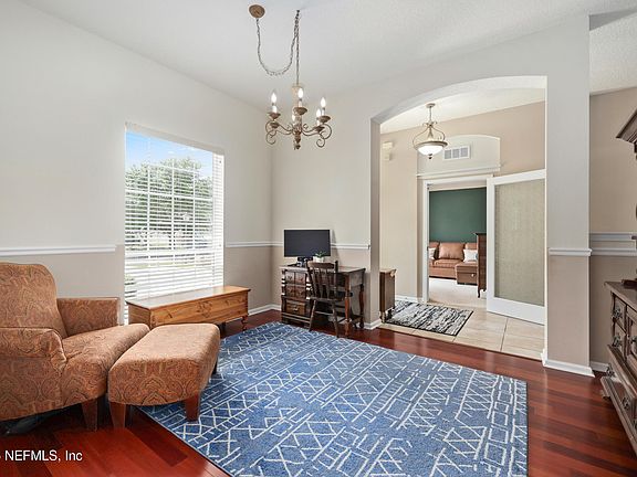4th image of 408 LAKE MONROE Place