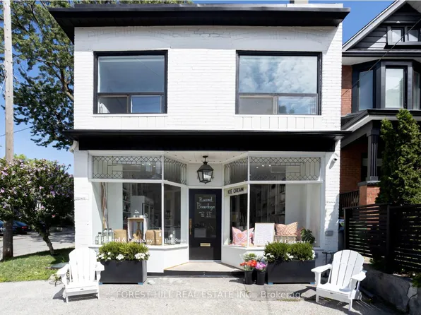 134 Tyrrel Ave, Toronto, ON M6G 2G5