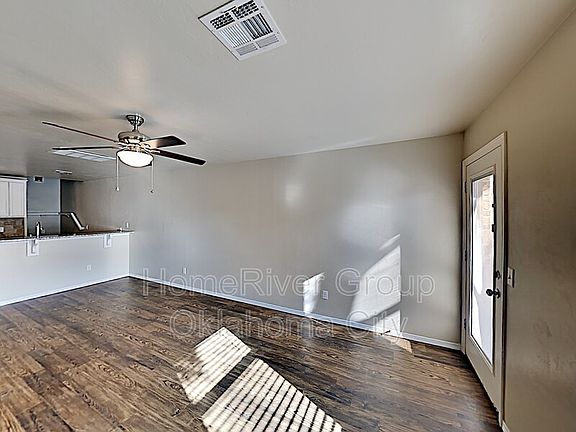 5th image of 2048 Buena Vida Ln