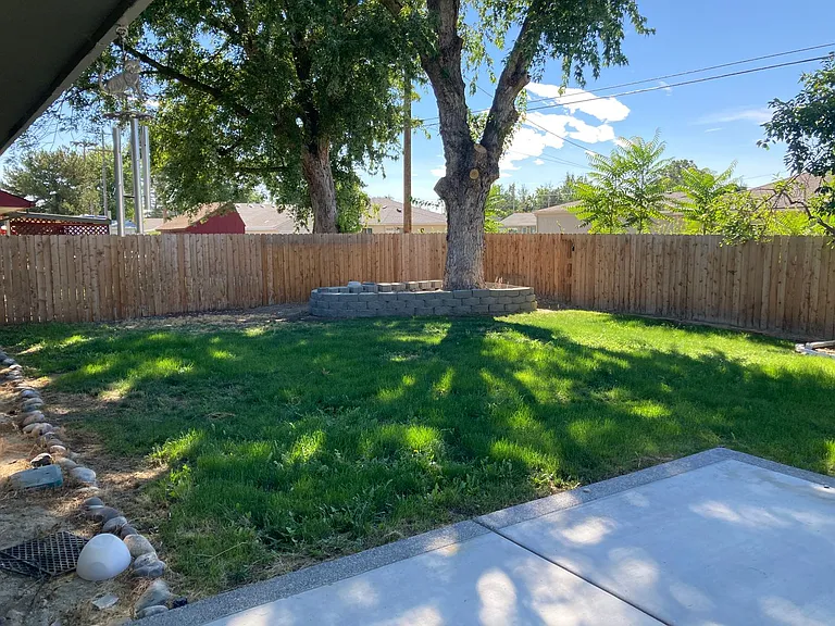 1309 Woodbury St — Photo 26