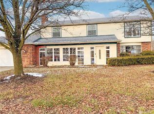 1275 Westbrook Rd, Dayton, OH 45415