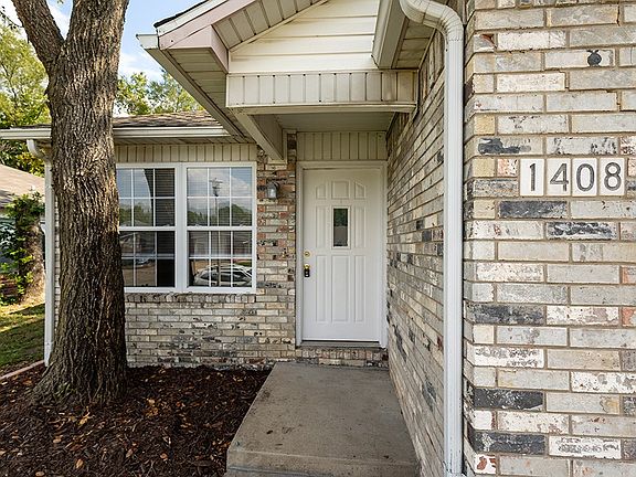 4th image of 1406-1408 N Dawn Dr