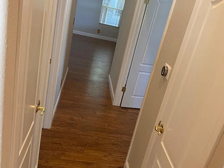 490 Briarwood Dr — Photo 35