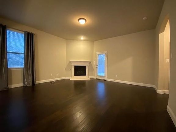 5th image of 4128 Angelina Dr