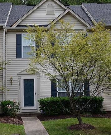 3rd image of 10719 Mountain Ash Dr #1