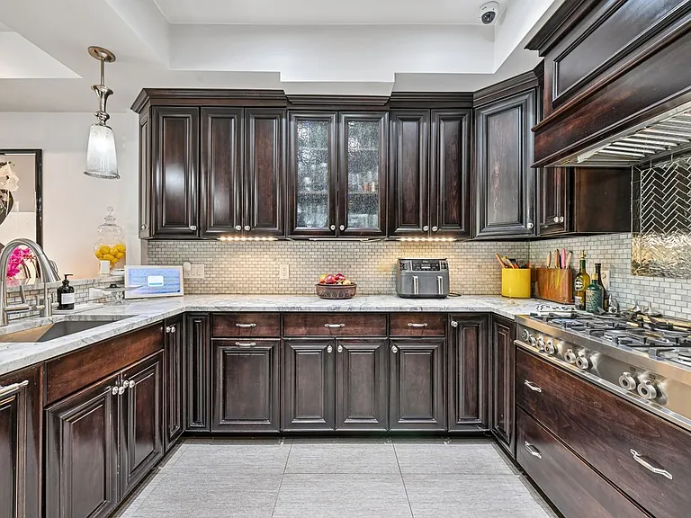 High End Kitchen