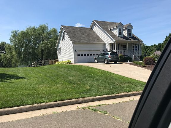 5th image of 364 Horseshoe Ln