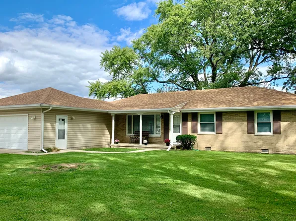5204 S Edgewood Dr, Muncie, IN 47302