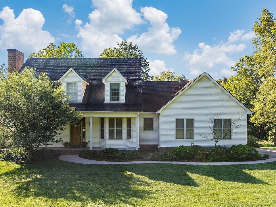 1st image of 405 Lone Oak Ln