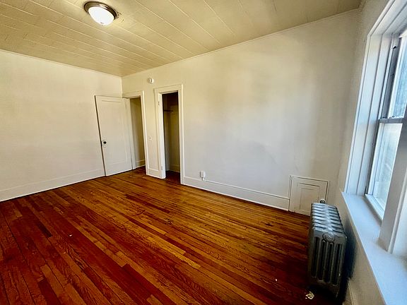 2nd image of 25 Broezel St APT 206