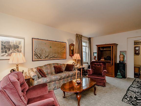 4th image of 4900 N Marine Dr