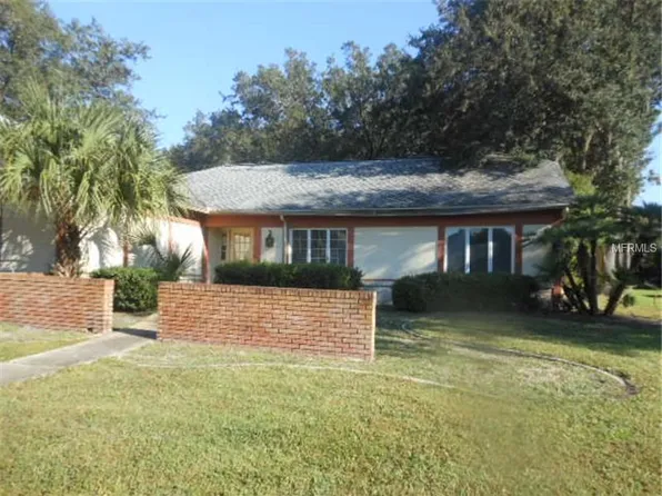 9120 Pebble Creek Dr, Tampa, FL 33647