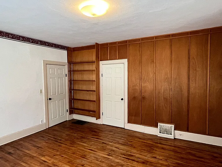 630 E Wausau Ave — Photo 12