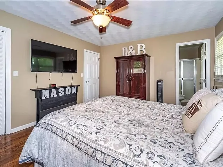 2347 Morgan Rd — Photo 34