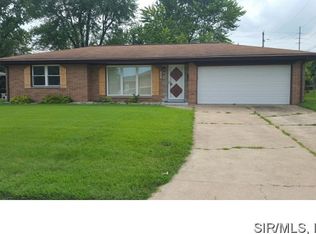 1201 Express Dr, Belleville, IL