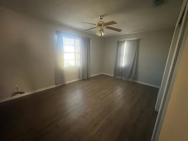 3 bed, 1232 sqft, $1,300 — Photo 4