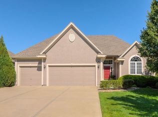 14775 S Glen Eyrie St, Olathe, KS 66061