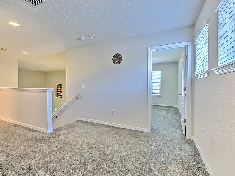 2111 Broadway View Ave — Photo 32