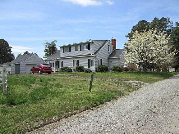 2nd image of 321 Yorkshire Ln