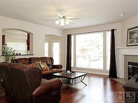 4th image of 2317 Ash Leaf Ln