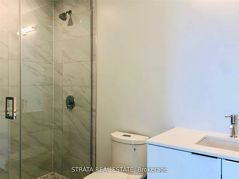 15 Queens Quay E #2201 — Photo 9