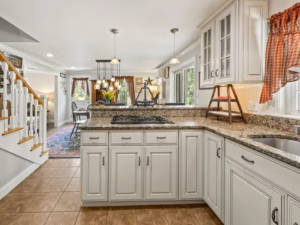 324 Church Street, West Barnstable, MA 02668