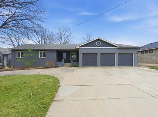 9221 W Douglas Ave, Wichita, KS 67209