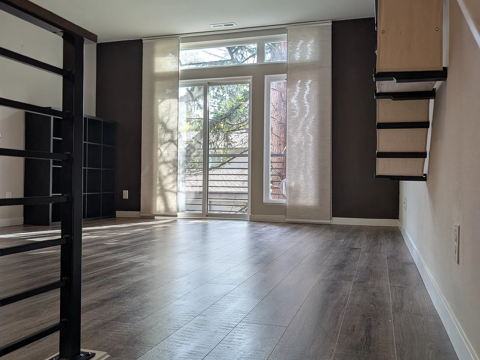3 bed, 2.5 bath, 1504 sqft, $4,300 — Photo 2