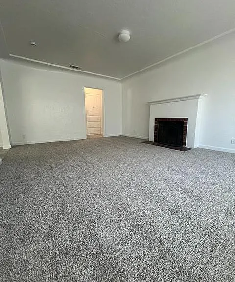 1806 E Clinton Ave — Photo 5