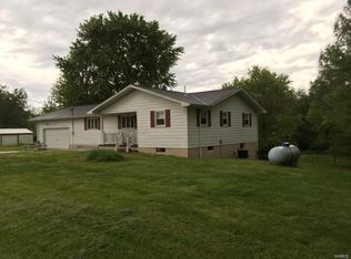 10697 Lincoln Rd, Benton, IL 62812