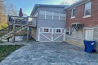 3rd image of 136 Bolton Dr