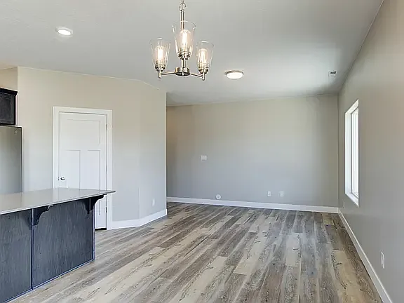 3 bed, 1480 sqft, $1,600 — Photo 3