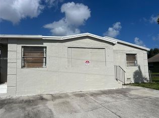 1408 W 33rd St, Riviera Beach, FL 33404