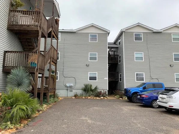 1518 Chela Ave APT B1, Norfolk, VA 23503