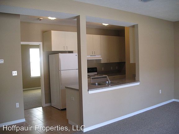 3rd image of 118 W Lagrange St APT 5