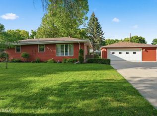 1614 19th St NW, East Grand Forks, MN 56721