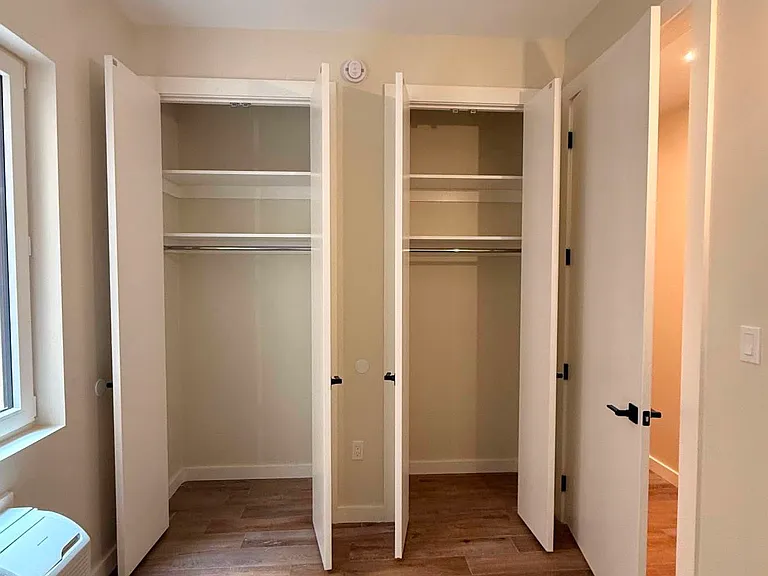 2336 Valentine Ave #3D — Photo 10
